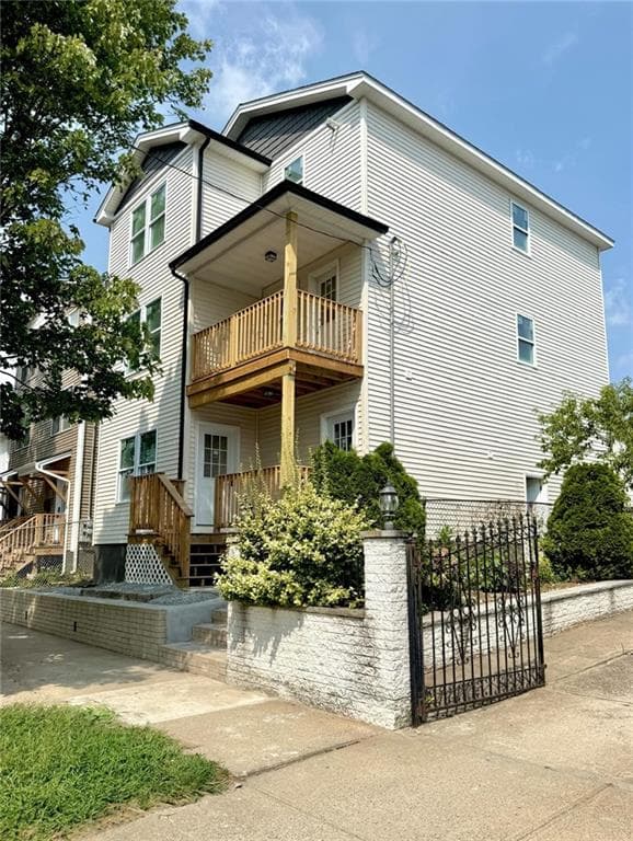 259 California Avenue photo 3