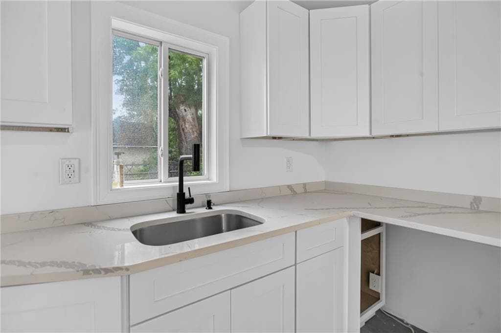 68 Uncas Street photo 4