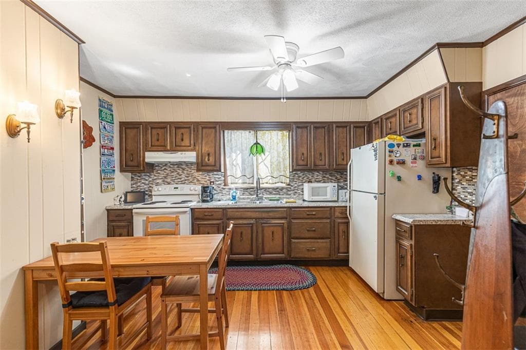 82 Chestnut Avenue photo 6