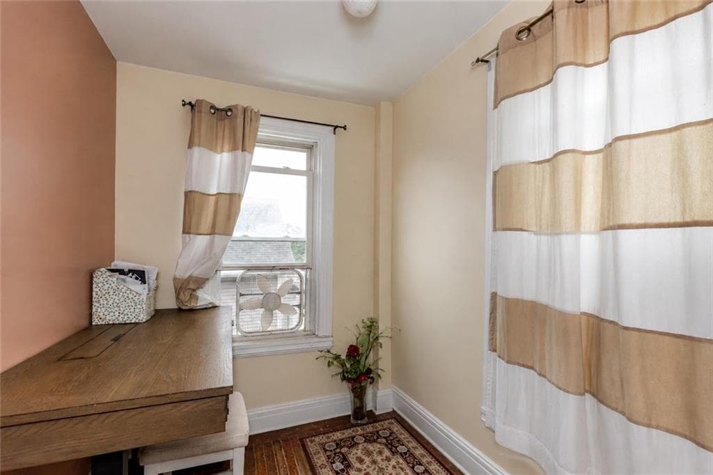 229 Gano Street photo 22