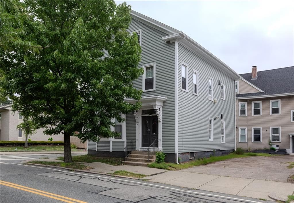 229 Gano Street photo 3
