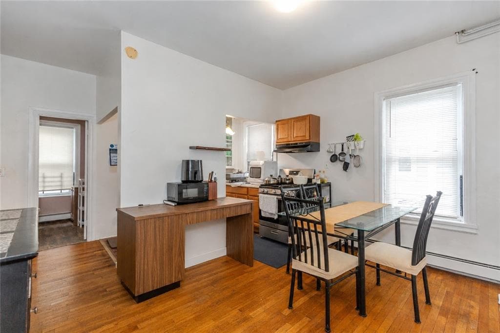 229 Gano Street photo 8