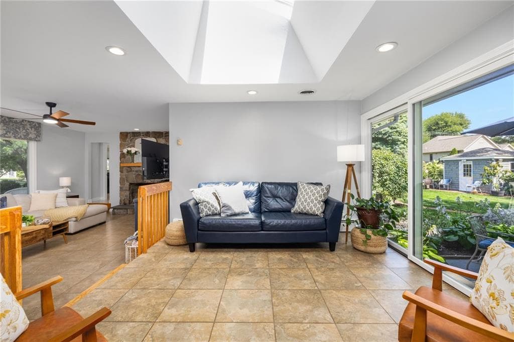 210 Wildflower Drive photo 22