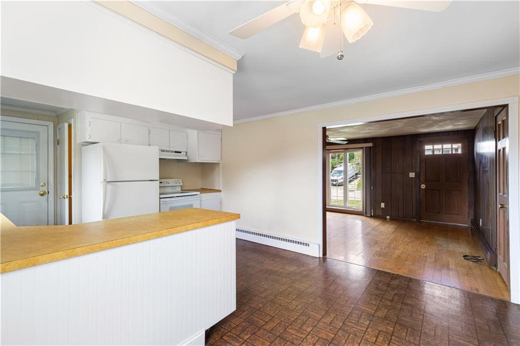 Single Family Residence at 4 Eisenhower Street, Cumberland, photo 14 of 50