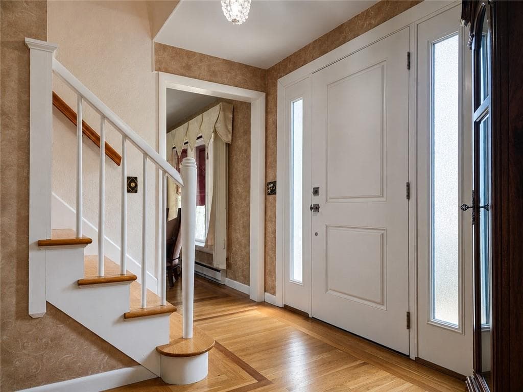 10 Surrey Lane photo 13