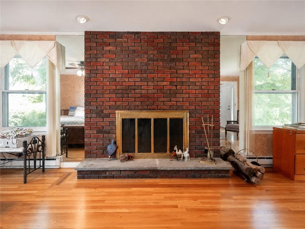 10 Surrey Lane photo 29