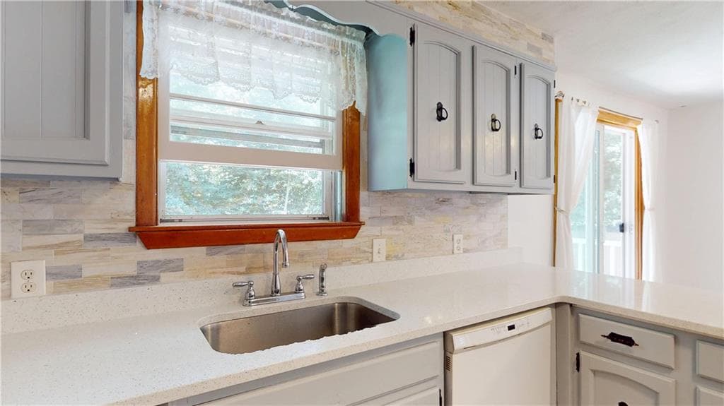 52 Atlantic Avenue photo 20