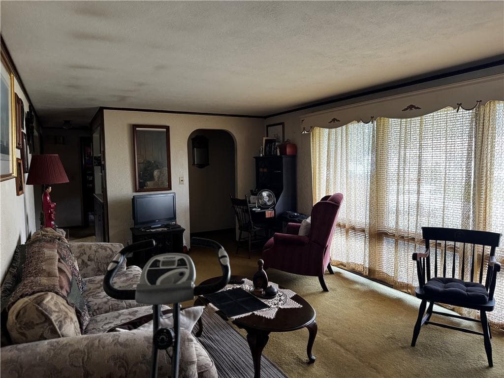 18 Leslie Road photo 3
