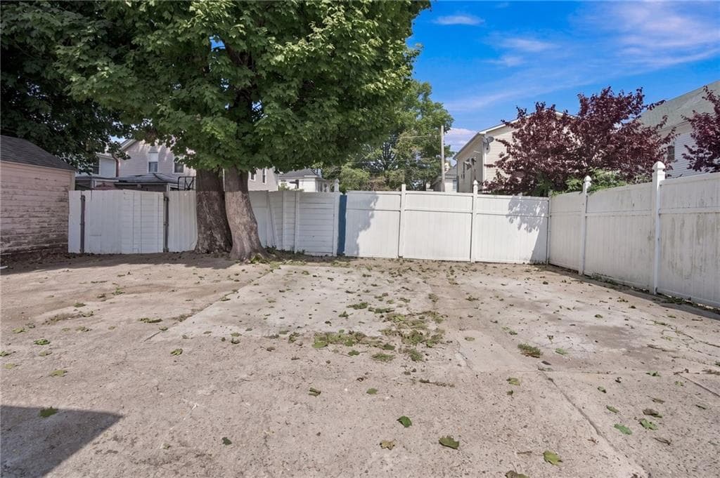 19 Carr Street photo 35