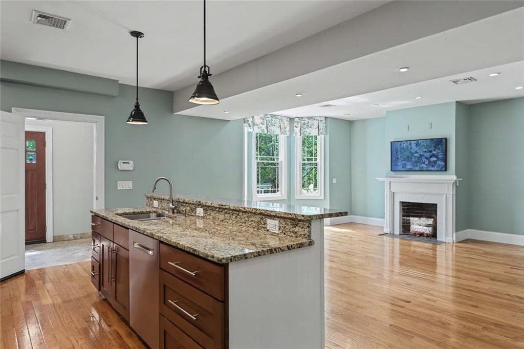 176 Medway Street photo 6