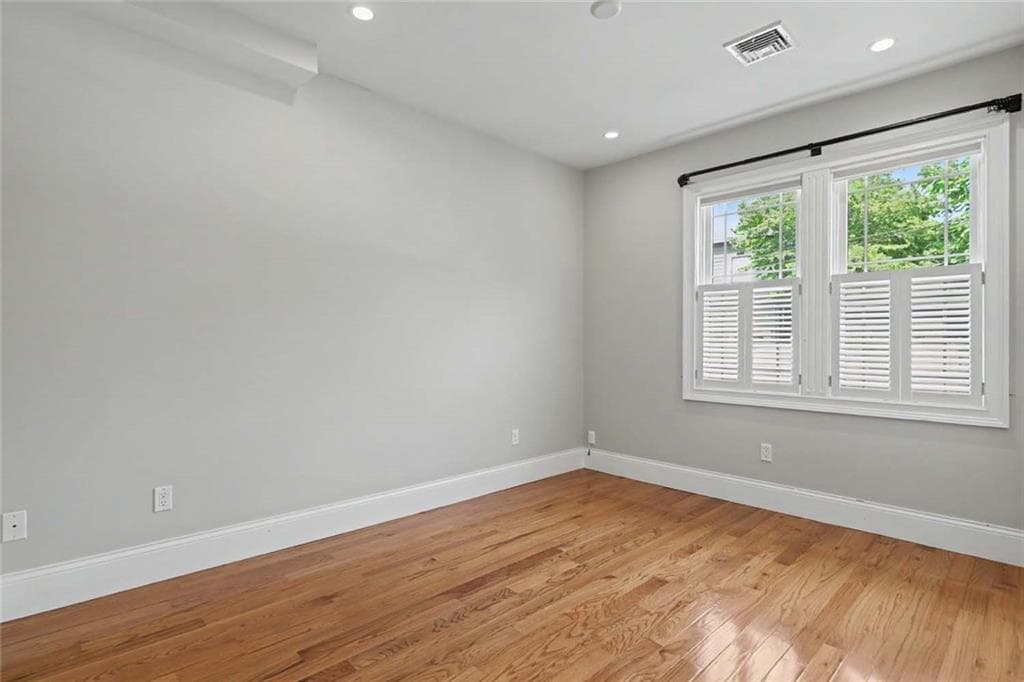 176 Medway Street photo 22