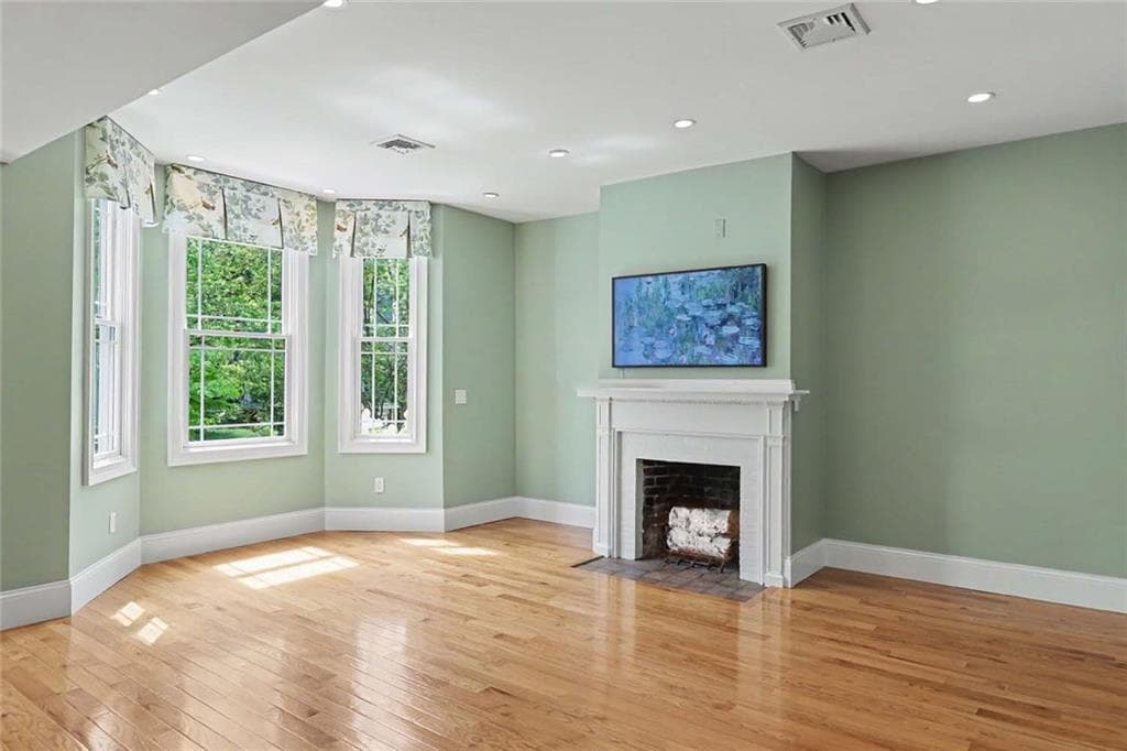 176 Medway Street photo 11