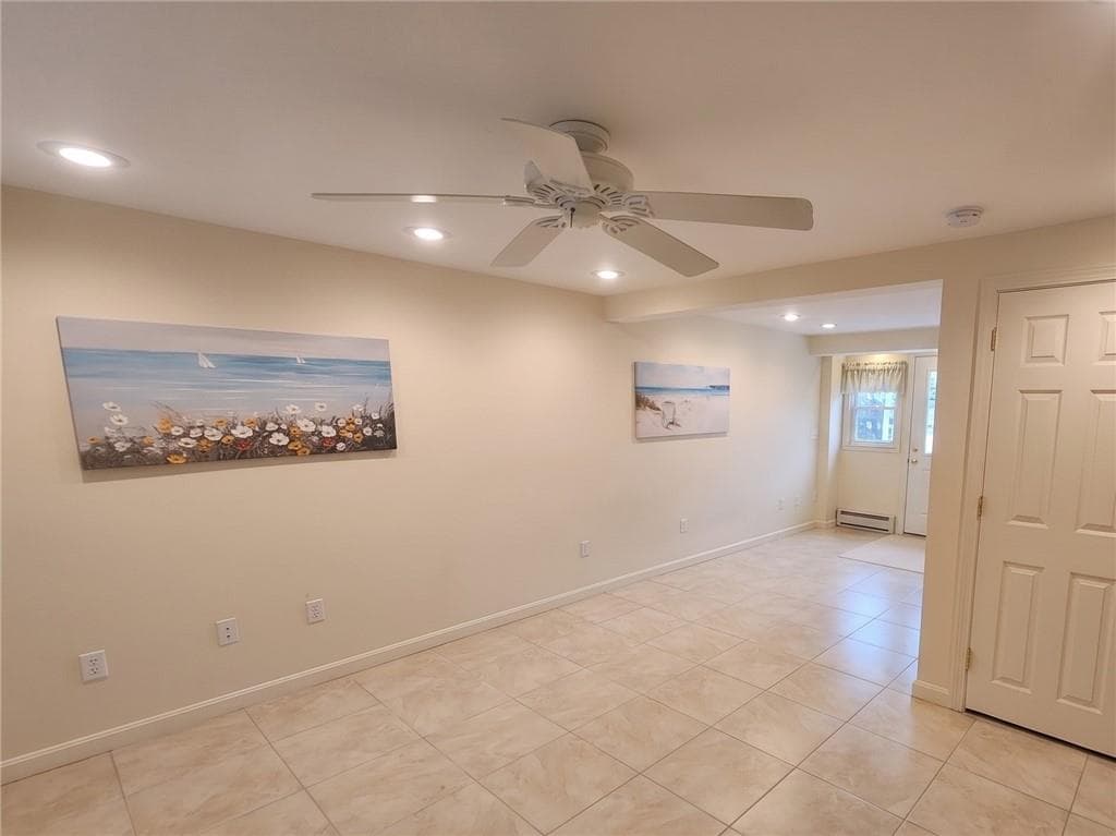 55 Holly Road photo 17