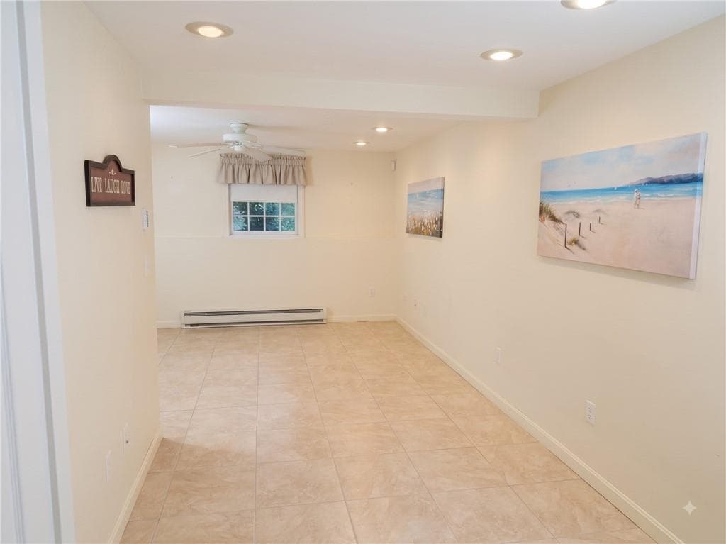 55 Holly Road photo 18