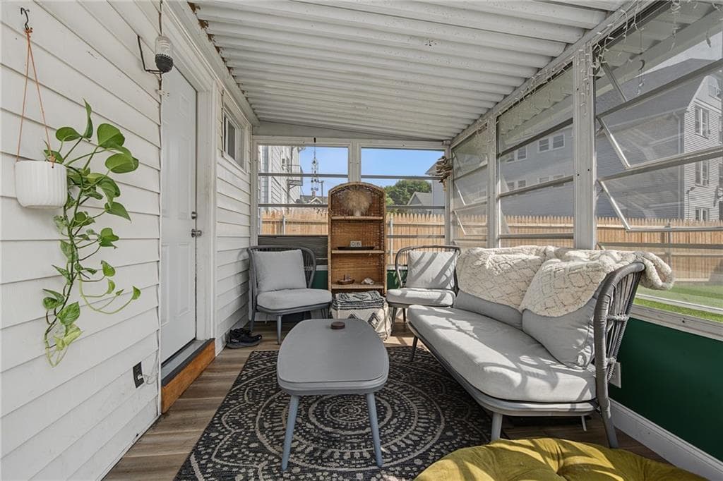 348 Park Place photo 23