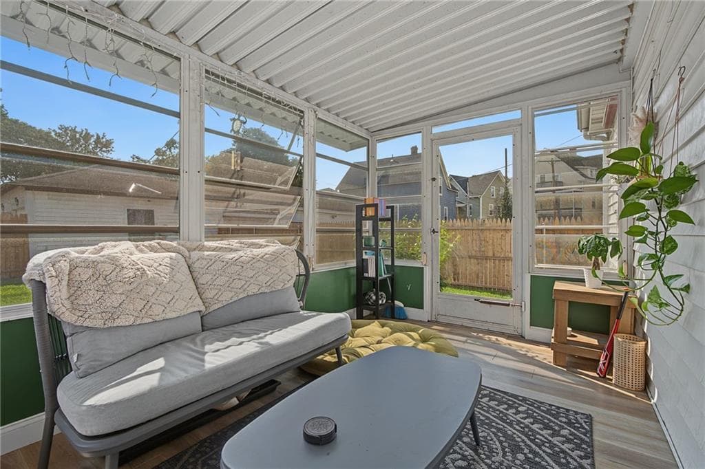 348 Park Place photo 24