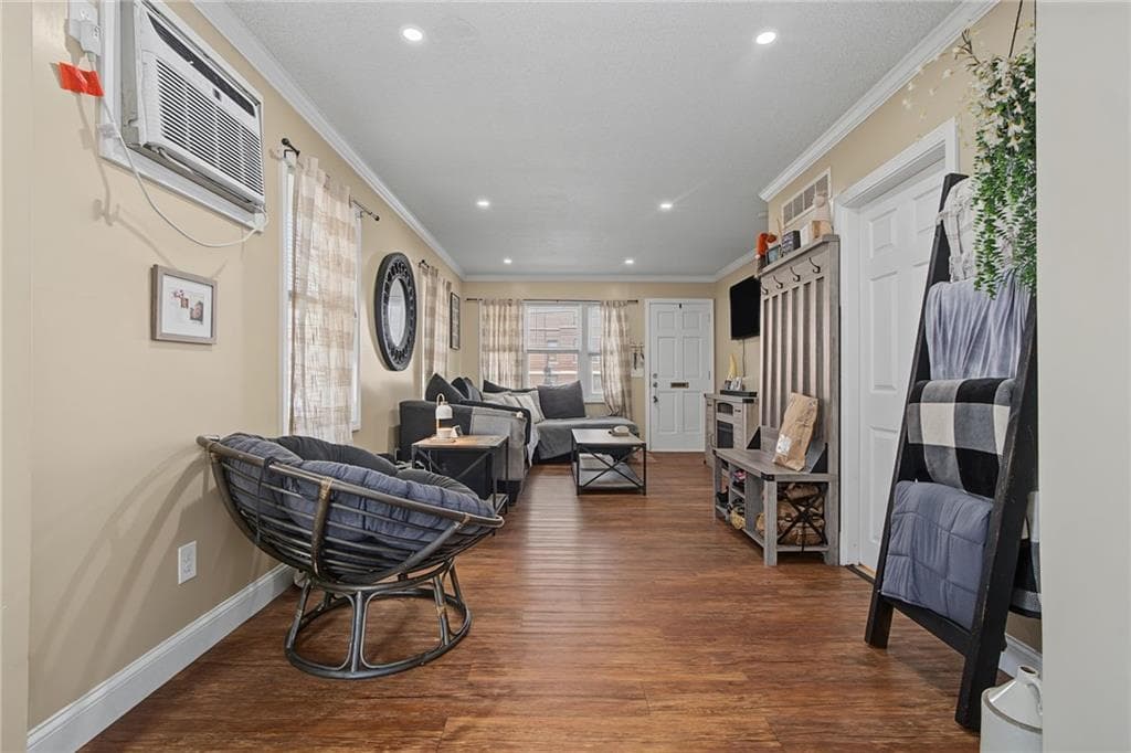 348 Park Place photo 11