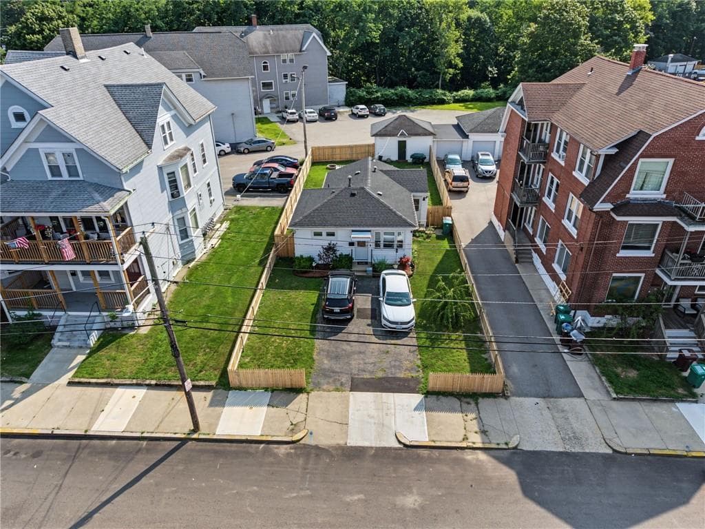 348 Park Place photo 39