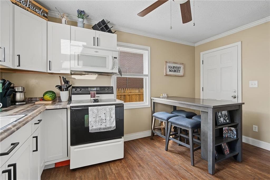 348 Park Place photo 8