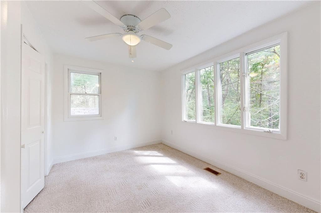 209 Shannock Road photo 20