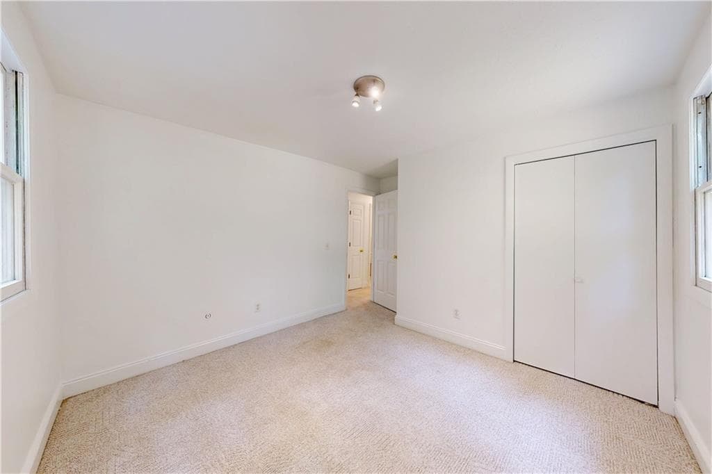 209 Shannock Road photo 18