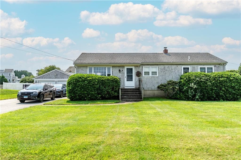 Single Family Residence at 26 Cypress Avenue, Narragansett, photo 8 of 13