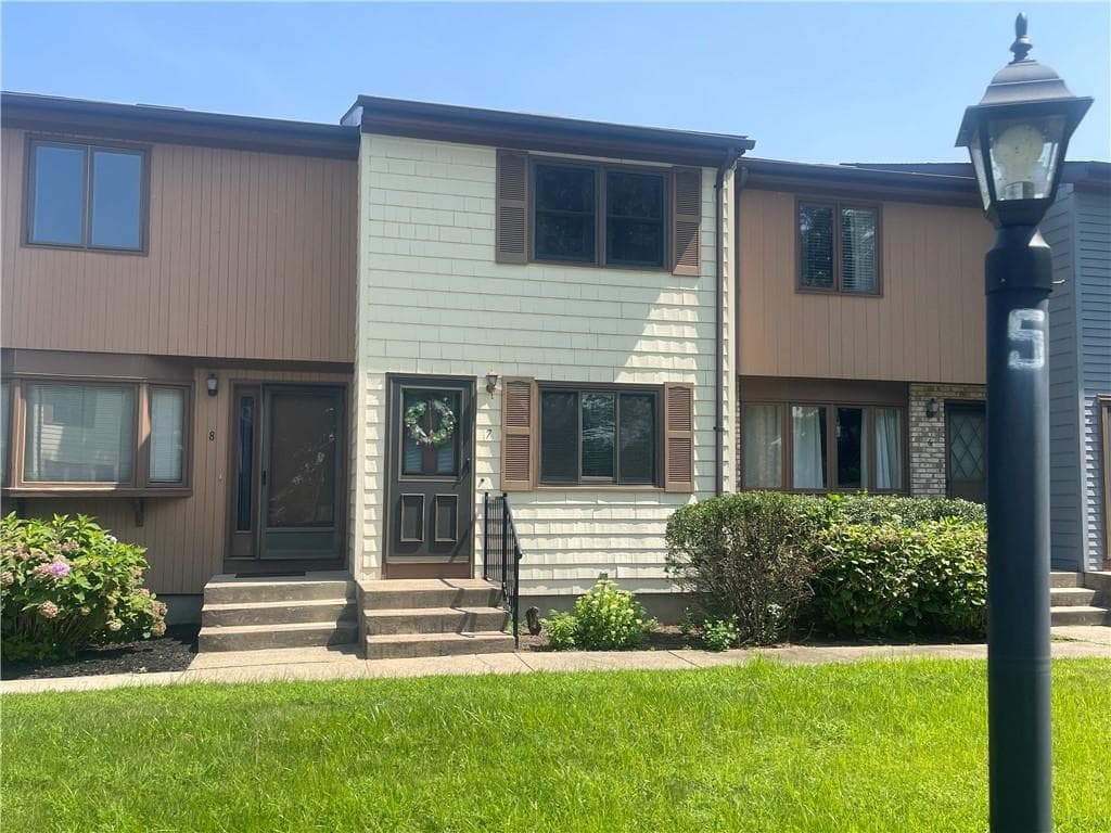 275 Grotto Avenue UNIT 7