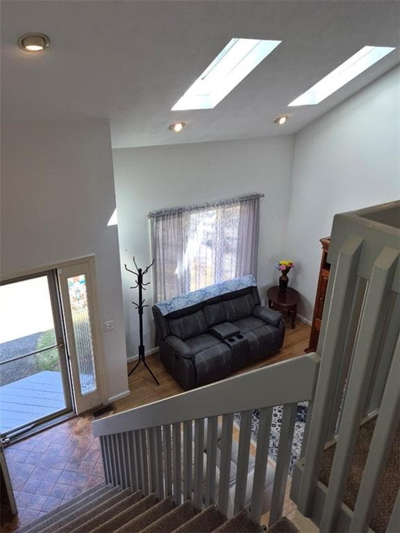 2484 Hartford Avenue photo 17