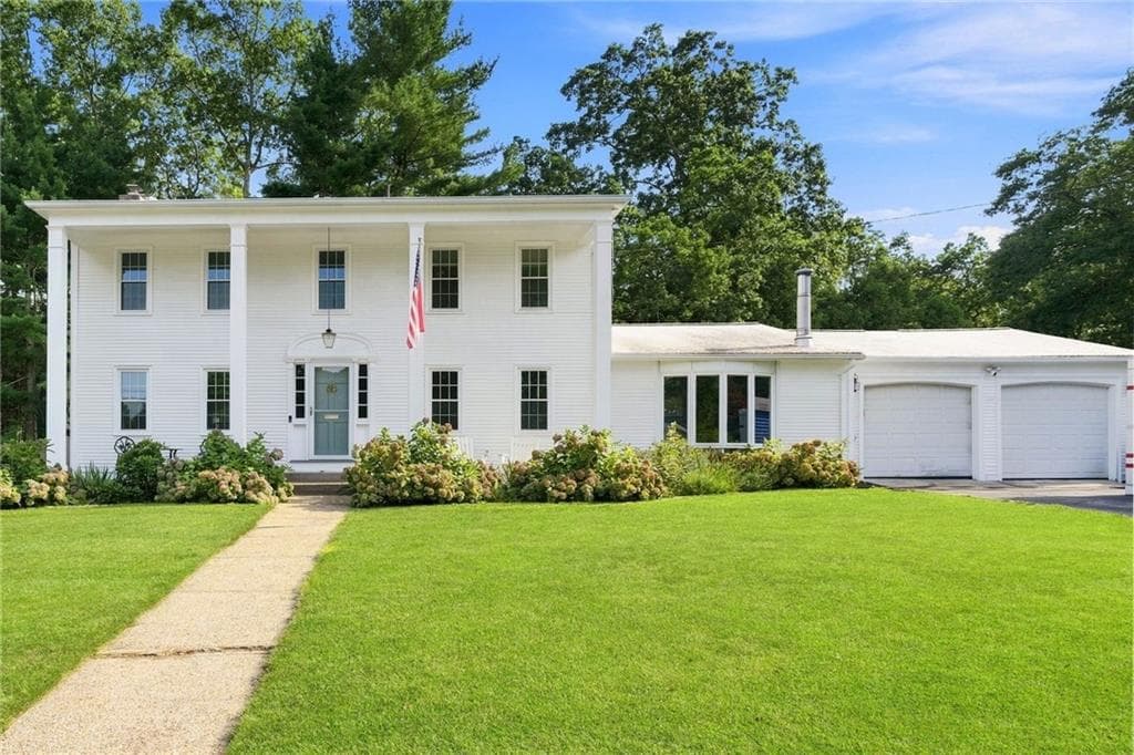 465 Red Chimney Drive photo 2