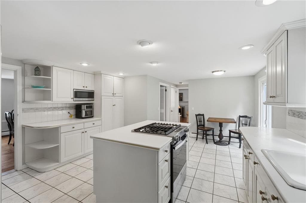 465 Red Chimney Drive photo 20