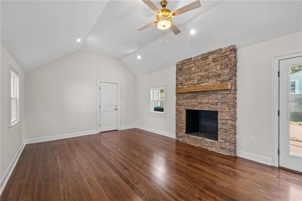 21 Russell Avenue photo 26
