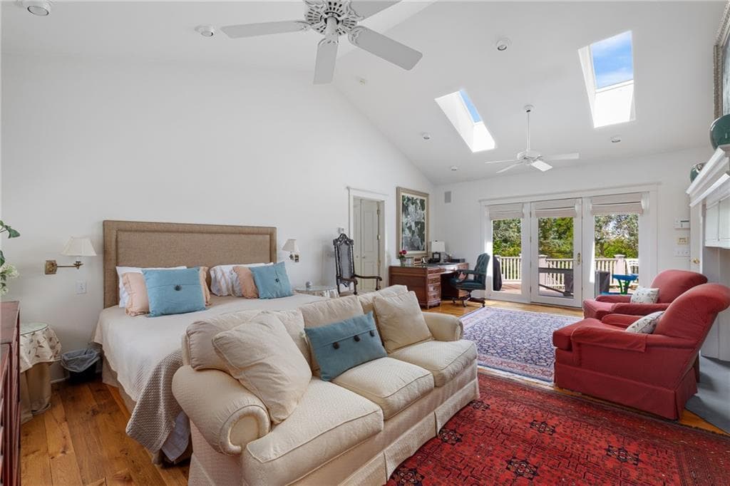 Single Family Residence at 464 Black Point Lane, Portsmouth, photo 18 of 49