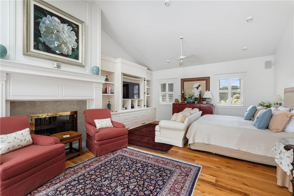 Single Family Residence at 464 Black Point Lane, Portsmouth, photo 19 of 49