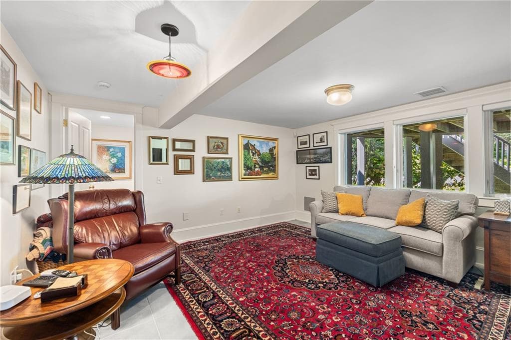 Single Family Residence at 464 Black Point Lane, Portsmouth, photo 31 of 49