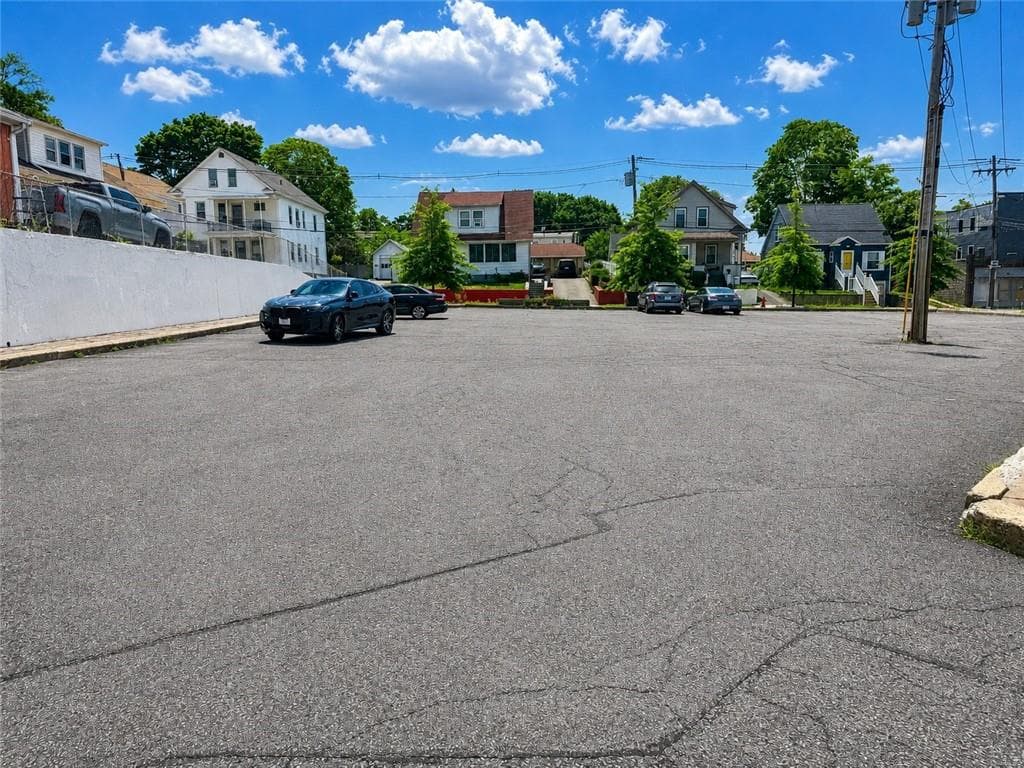 310 Reservoir Avenue photo 3
