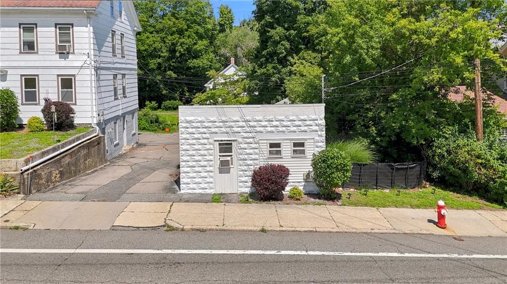 87 Saint Paul Street photo 4