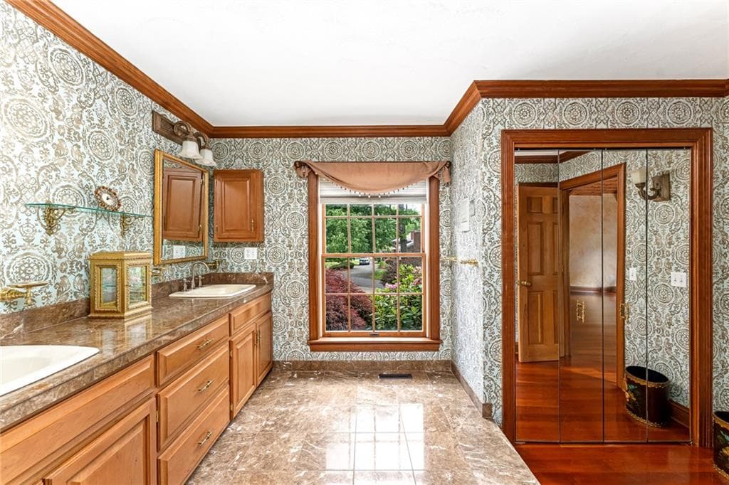 74 Oakwoods Drive photo 23