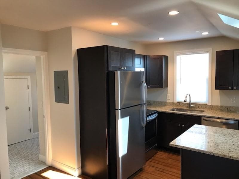 90 Sutton Street photo 12