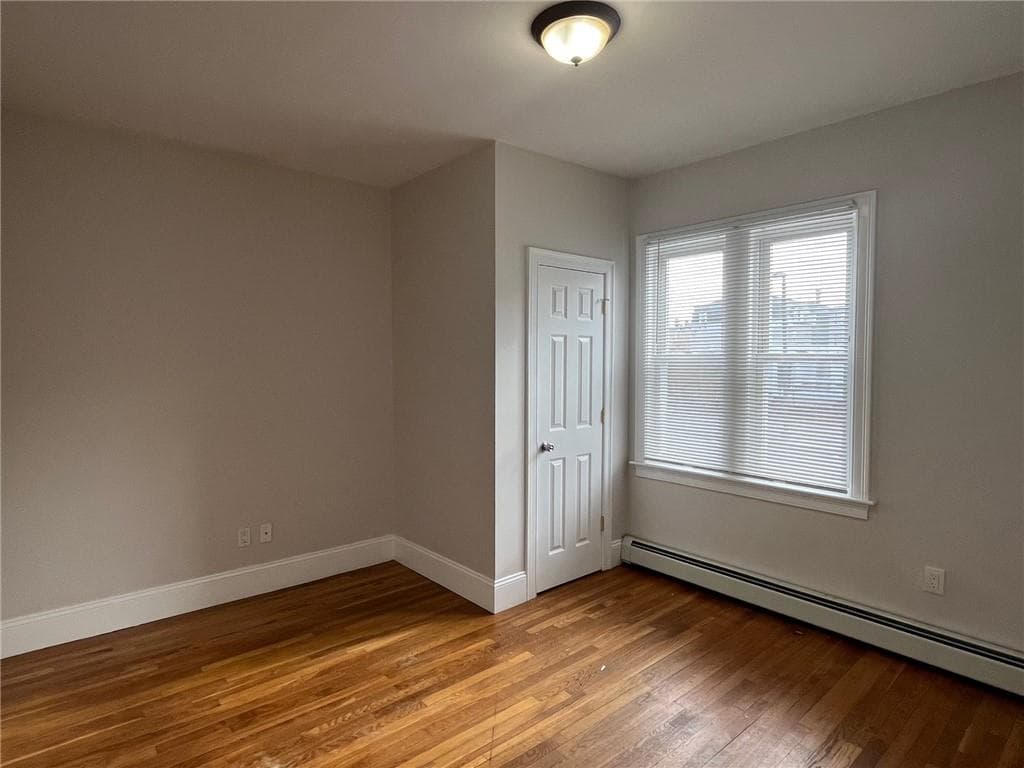 90 Sutton Street photo 3