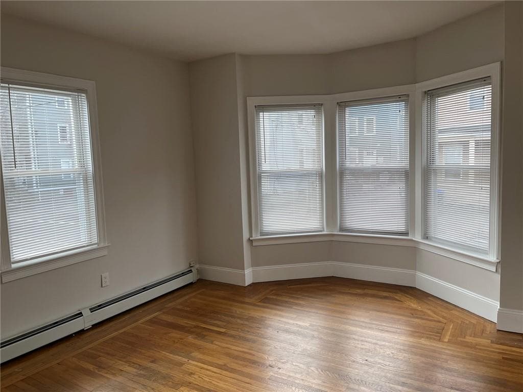 90 Sutton Street photo 9