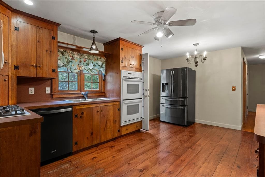 17 Crest Drive photo 12
