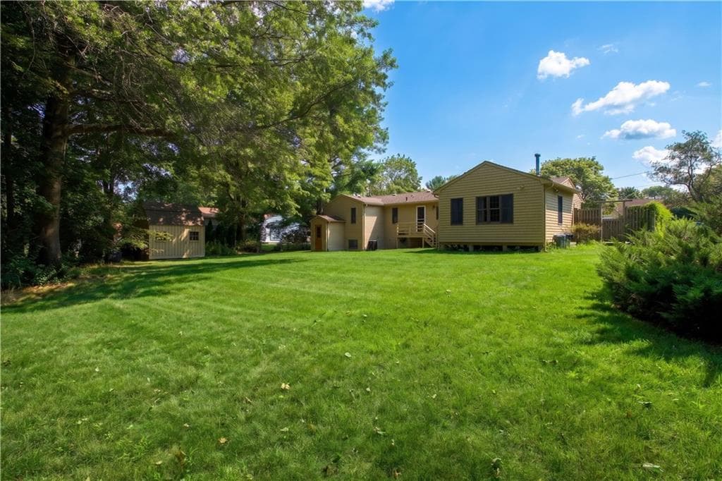 17 Crest Drive photo 48
