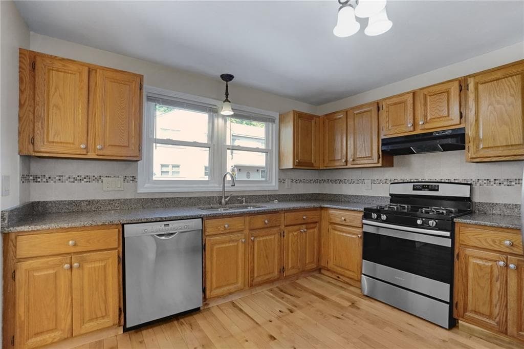 1603 Plainfield Pike UNIT B7 photo 11
