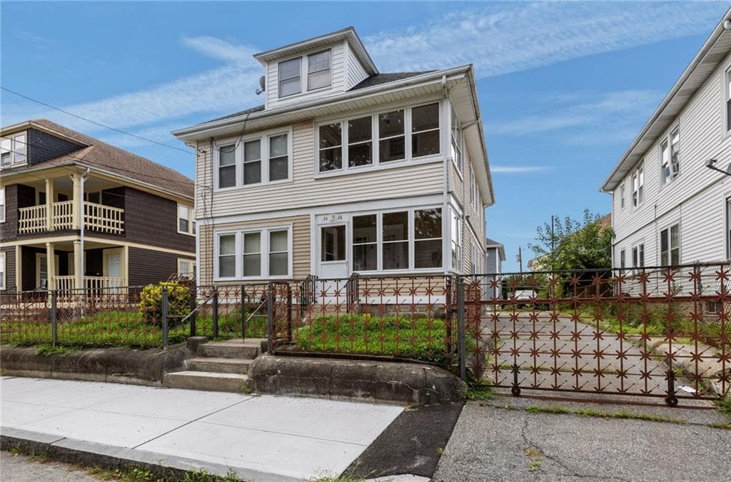 34 Matson Avenue photo 2