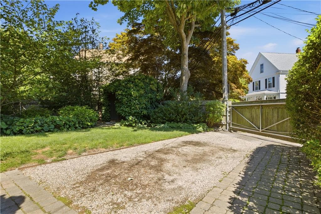 83 Malbone Road photo 42