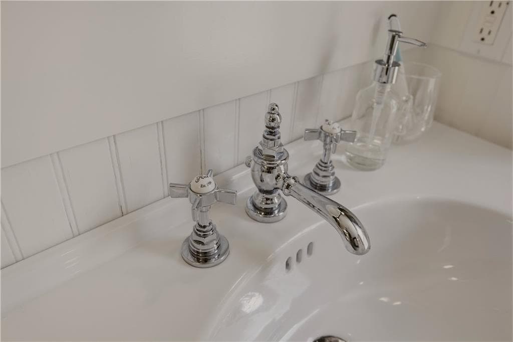 83 Malbone Road photo 34