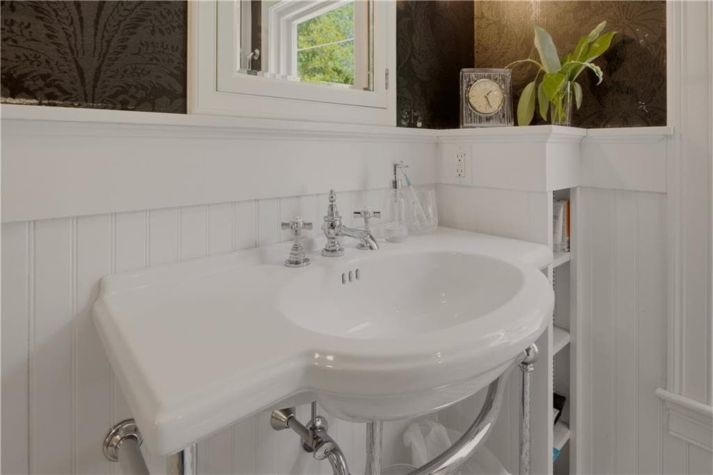 83 Malbone Road photo 31