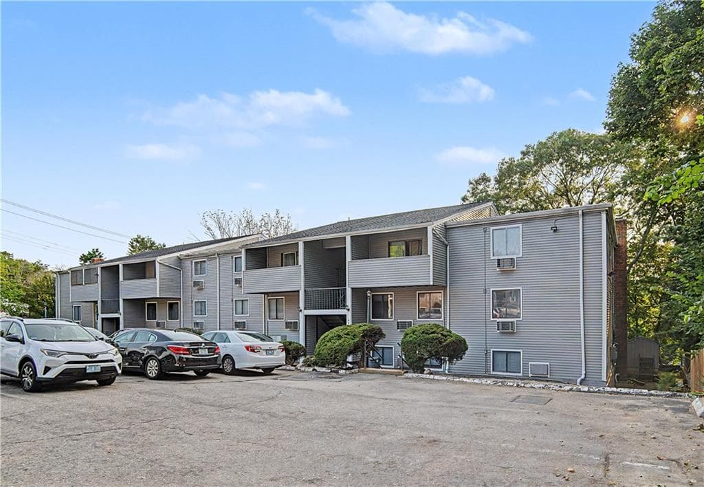 40 Cowesett Avenue UNIT 27 photo 13