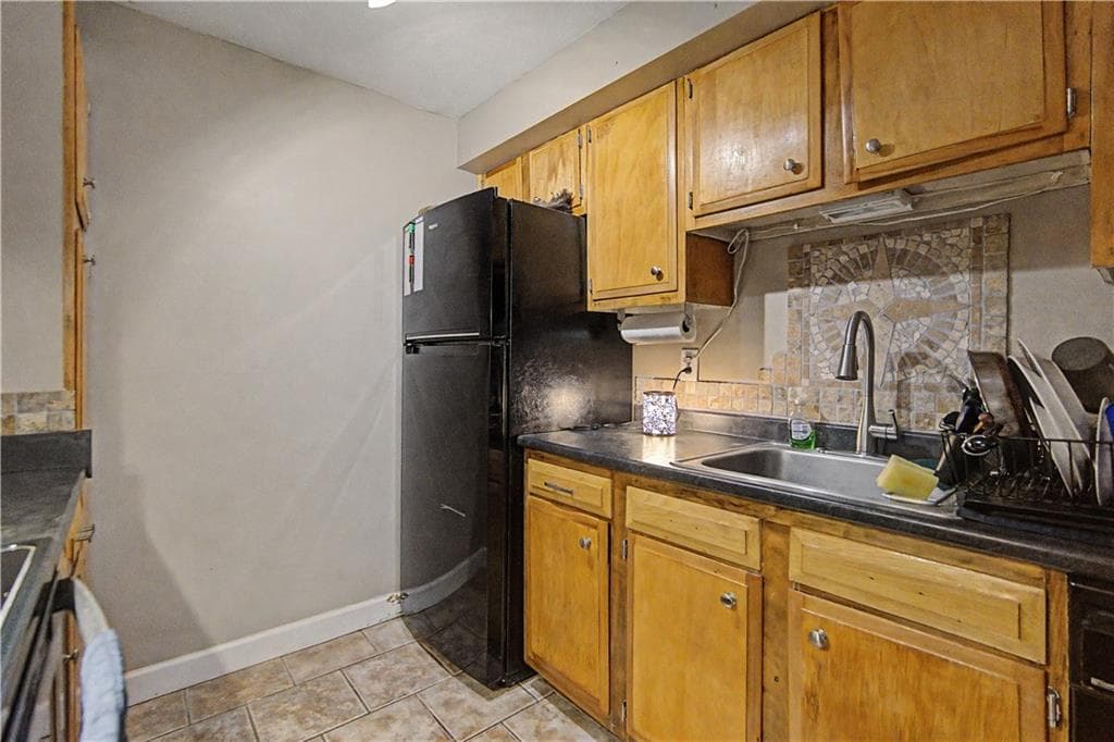 40 Cowesett Avenue UNIT 27 photo 8