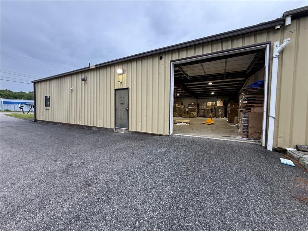 17 industrial Drive photo 6